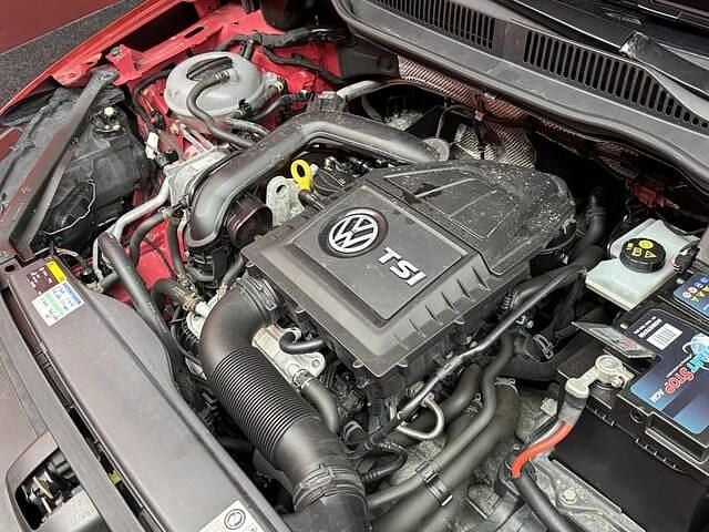 Occasion VW Golf Sportsvan Comfortline 116 PK (85 kW) 2016 Rood MPV