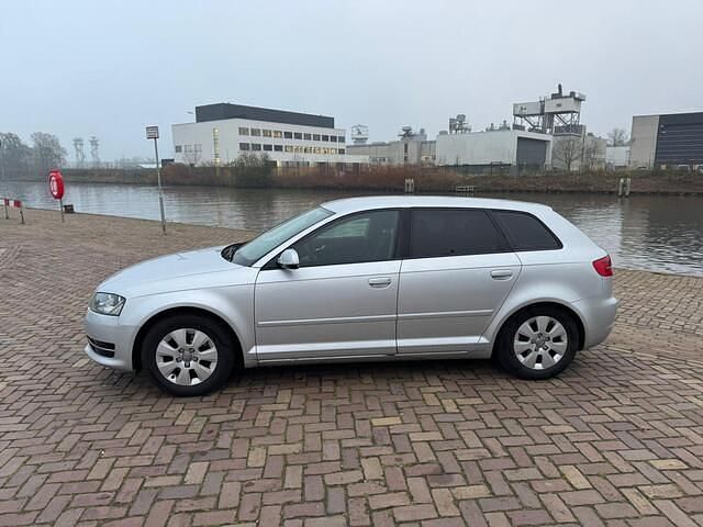 Occasion Audi A3 Sportback Attraction 105 PK (77 kW) 2012 Grijs Hatchback