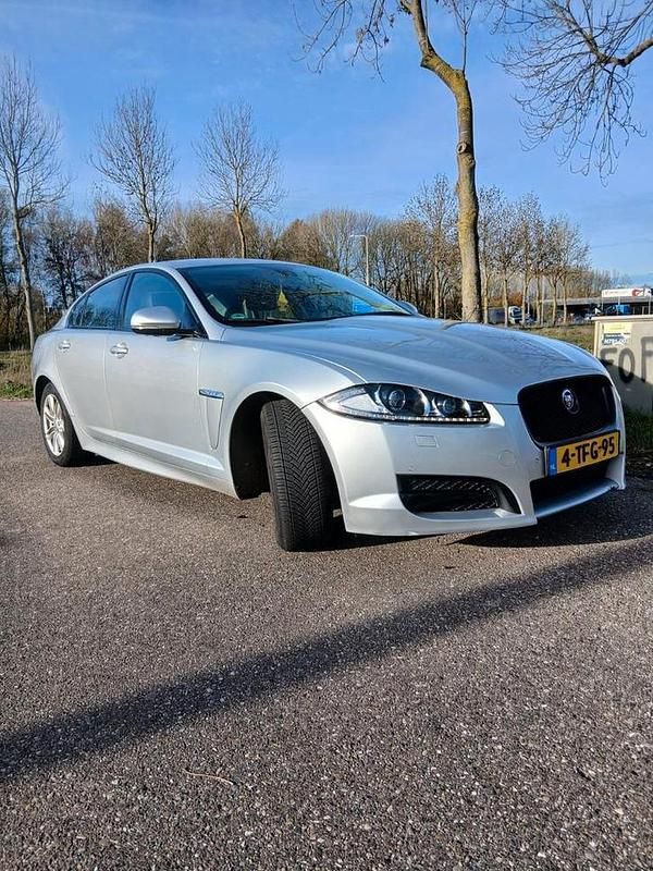 Gebruikt 2014 Jaguar XF | € 7.995 (Goede deal) - Afbeelding 1/4