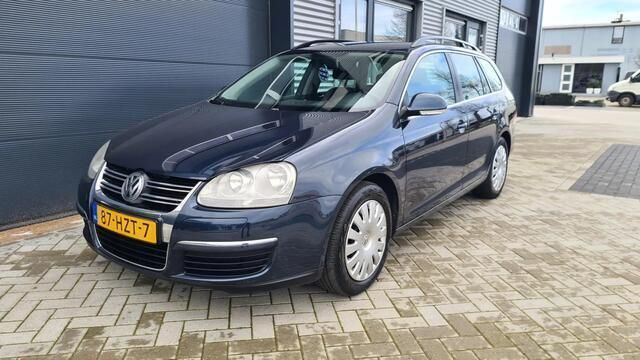 Grijs, metallic lak Gebruikt 2009 VW Golf VI Comfortline Stationwagen | € 2.250 (Eerlijke prijs) - Afbeelding 1/4