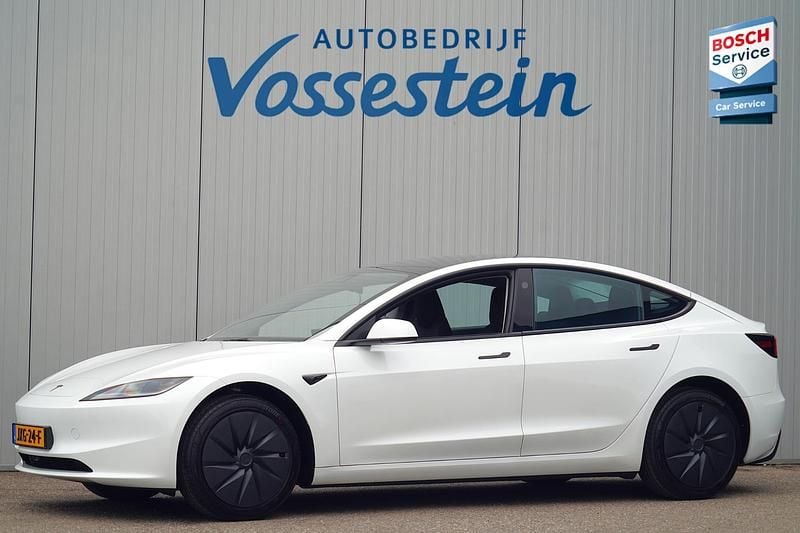 Nieuw Tesla Model 3 RWD 235 kW (320 PK) 2026 Wit Sedan
