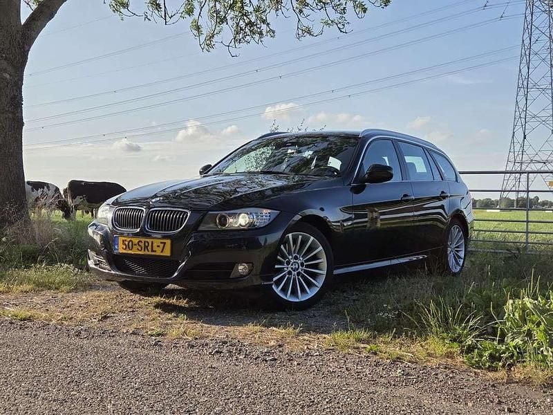 Occasion BMW 325 Luxury Line 218 PK (160 kW) 2011 Zwart Stationwagen