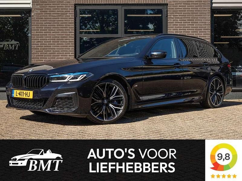 Zwart Gebruikt 2021 BMW 540 Executive Stationwagen | € 51.450 (Eerlijke prijs) - Afbeelding 1/4