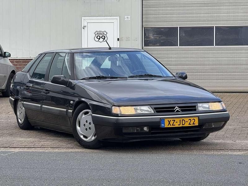 Grijs Gebruikt 1999 Citroën XM Hatchback | € 1.999 - Afbeelding 1/4