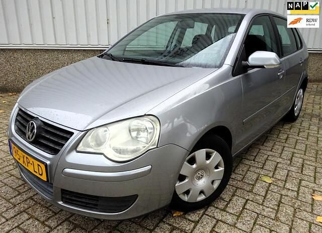 Grijs Gebruikt 2007 VW Polo Hatchback | € 1.995 (Goede deal) - Afbeelding 1/4