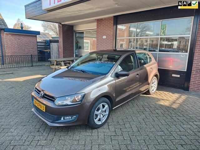 Bruin Gebruikt 2012 VW Polo Comfortline Hatchback | € 5.995 (Eerlijke prijs) - Afbeelding 1/4