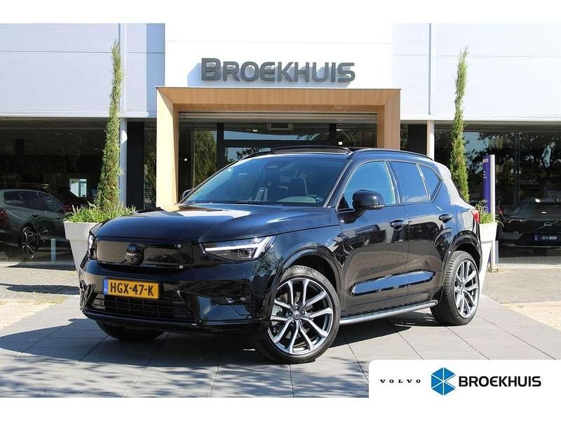 Zwart Gebruikt 2025 Volvo EX40 Performance SUV | € 57.900 - Afbeelding 1/4