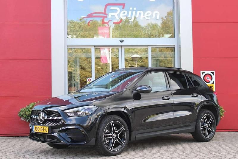 Occasion Mercedes GLA250 AMG line 218 PK (160 kW) 2023 Zwart SUV