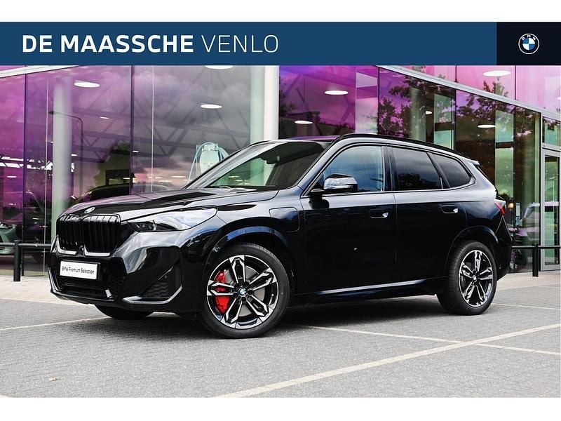 Zwart Gebruikt 2025 BMW X1 Executive SUV | € 66.804 - Afbeelding 1/4