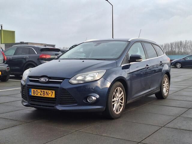 Blauw Gebruikt 2012 Ford Focus Titanium Stationwagen | € 4.949 (Eerlijke prijs) - Afbeelding 1/4