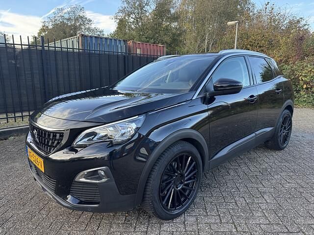 Zwart Gebruikt 2019 Peugeot 3008 SUV | € 11.950 (Goede deal) - Afbeelding 1/4