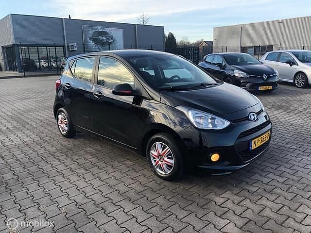 Occasion Hyundai i10 65 PK (47 kW) 2017 Zwart Hatchback