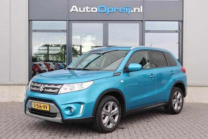 Blauw Gebruikt 2017 Suzuki Vitara Exclusive SUV | € 21.495 (Iets duurder) - Afbeelding 1/4