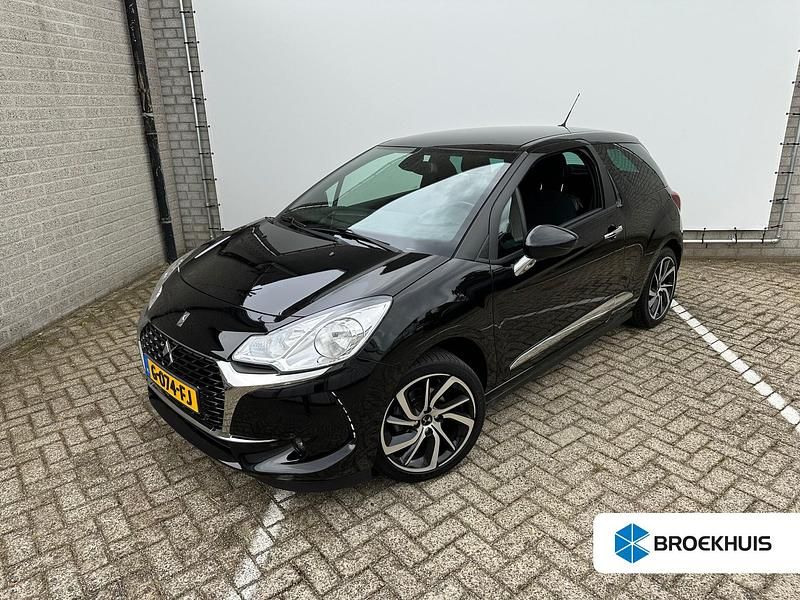 Zwart Gebruikt 2019 DS Automobiles DS3 Connected Chic Hatchback | € 13.900 (Eerlijke prijs) - Afbeelding 1/4