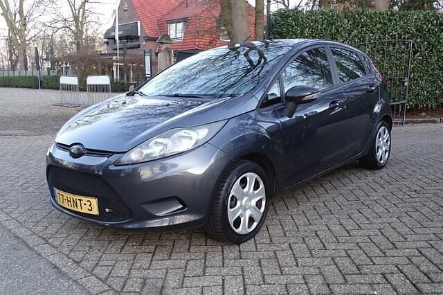 Occasion Ford Fiesta Trend 60 PK (44 kW) 2009 Grijs (metallic) Hatchback