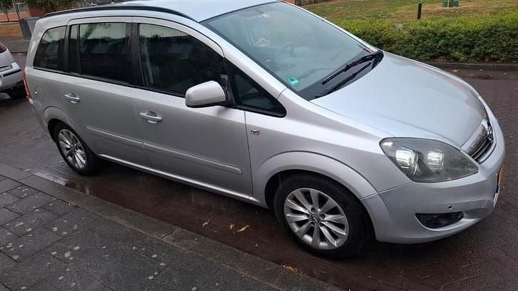 Gebruikt 2014 Opel Zafira MPV | € 3.500 (Super prijs) - Afbeelding 1/4