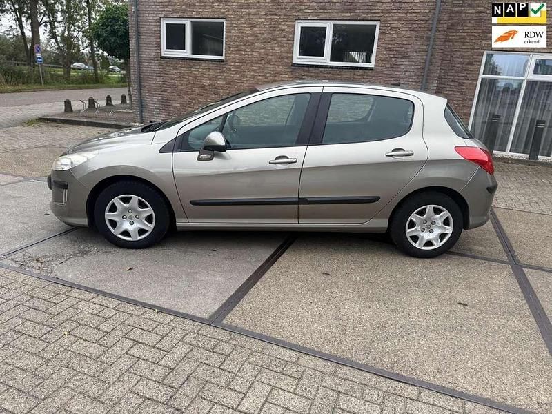 Grijs Gebruikt 2010 Peugeot 308 Hatchback | € 3.250 (Eerlijke prijs) - Afbeelding 1/4