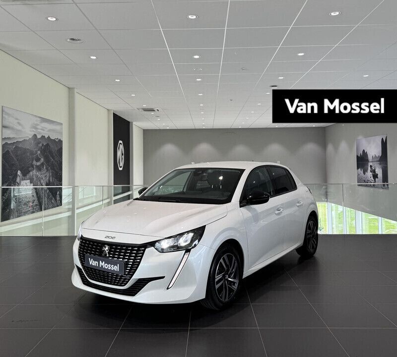 , metallic lak Gebruikt 2022 Peugeot 208 Allure Hatchback | € 16.440 (Eerlijke prijs) - Afbeelding 1/4