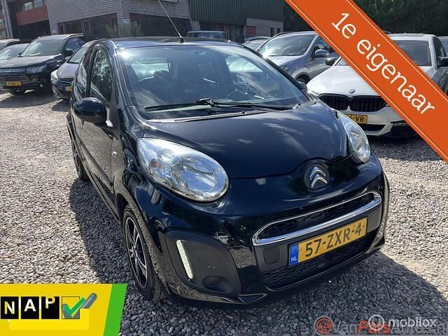 Zwart, metallic lak Gebruikt 2013 Citroën C1 Hatchback | € 5.250 (Eerlijke prijs) - Afbeelding 1/4