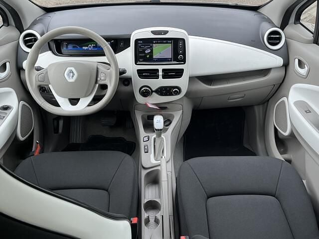 Occasion Renault Zoe Life 68 kW (93 PK) 2018 Wit Hatchback