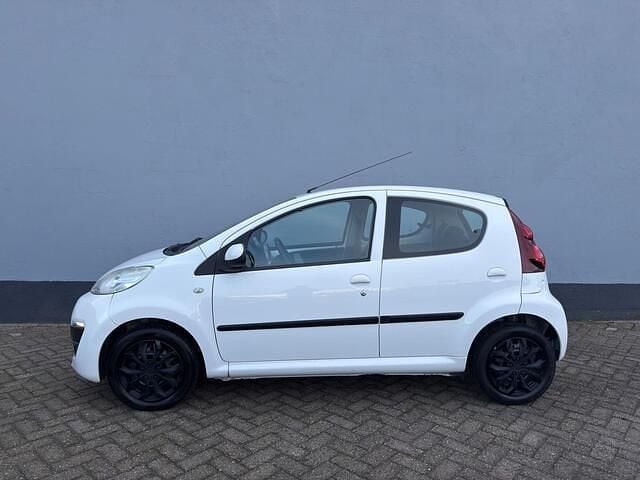 Occasion Peugeot 107 Active 68 PK (50 kW) 2012 Wit Hatchback