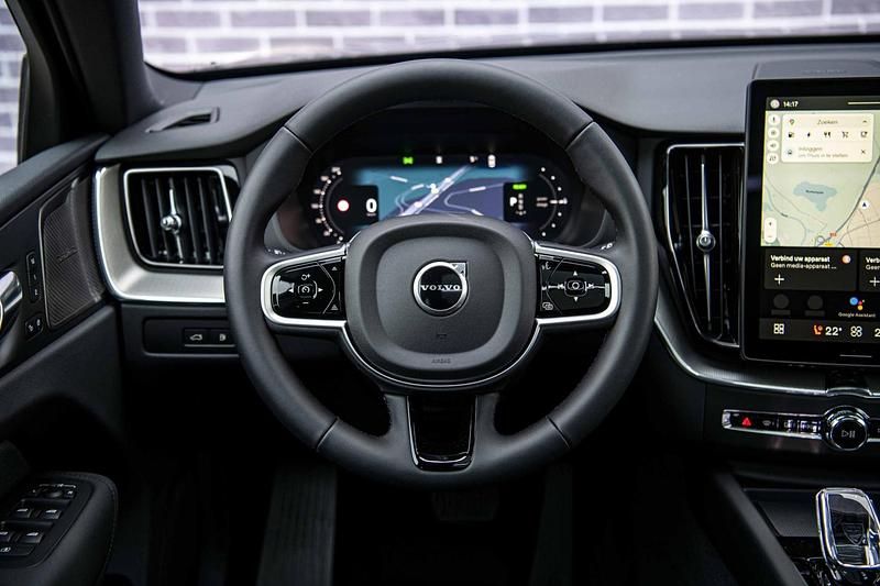 Nieuw Volvo XC60 Plus 2026 Zwart SUV