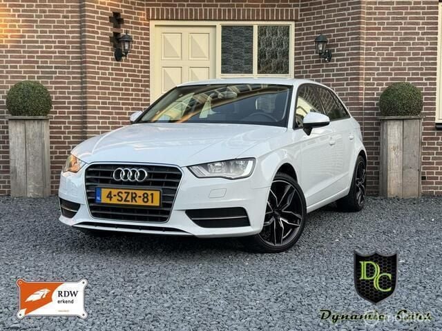 Wit Gebruikt 2014 Audi A3 Sportback Sport Hatchback | € 8.950 (Eerlijke prijs) - Afbeelding 1/4
