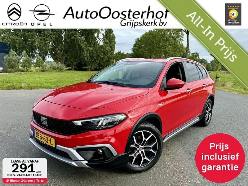 Rood Gebruikt 2022 Fiat Tipo Cross Stationwagen | € 17.950 (Eerlijke prijs) - Afbeelding 1/4