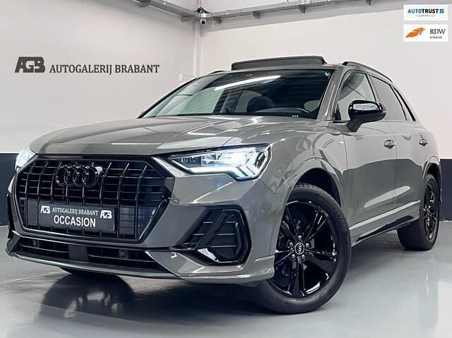 Grijs Gebruikt 2020 Audi Q3 SUV | € 35.999 (Iets duurder) - Afbeelding 1/4