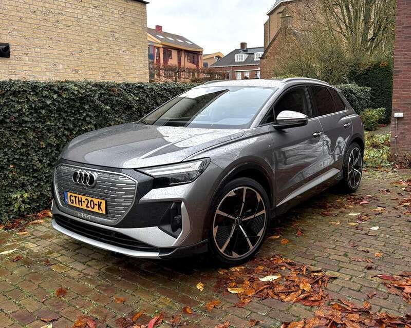 Zilver Gebruikt 2021 Audi Q4 e-tron Competition SUV | € 28.950 (Super prijs) - Afbeelding 1/4