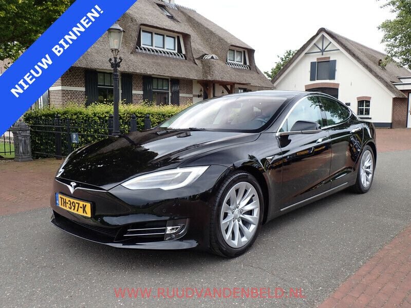 Zwart Gebruikt 2018 Tesla Model S Sedan | € 21.900 (Goede deal) - Afbeelding 1/4