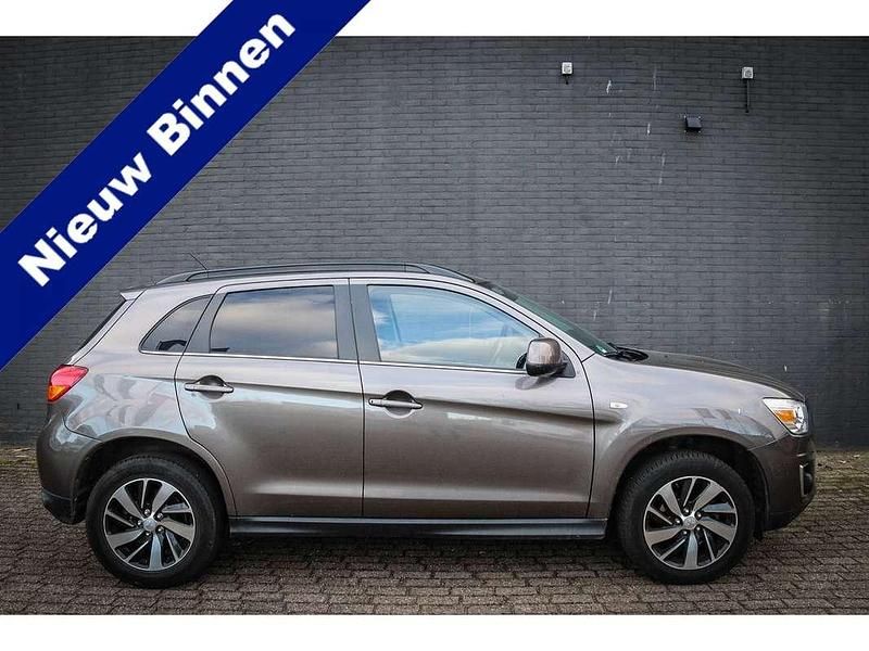 Occasion Mitsubishi ASX Invite+ 117 PK (86 kW) 2015 Bruin (metallic) SUV
