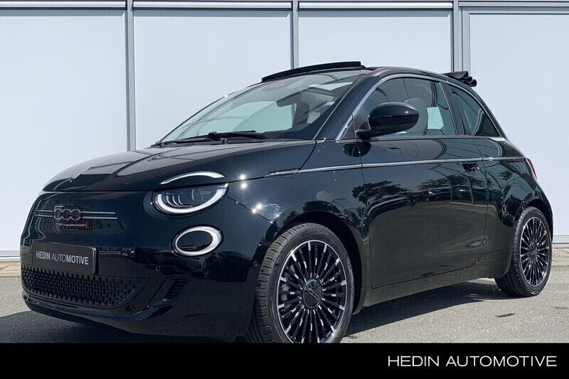 Zwart Nieuw 2025 Fiat 500C La Prima Cabriolet | € 40.689 - Afbeelding 1/4