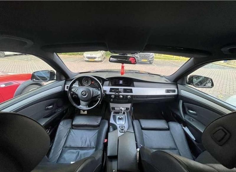 Gebruikt 2010 BMW 520 Sport Line Stationwagen | € 11.499 (Eerlijke prijs) - Afbeelding 1/4