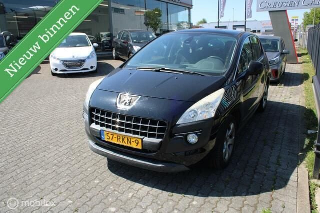 Zwart Gebruikt 2011 Peugeot 3008 GT MPV | € 4.500 (Goede deal) - Afbeelding 1/4
