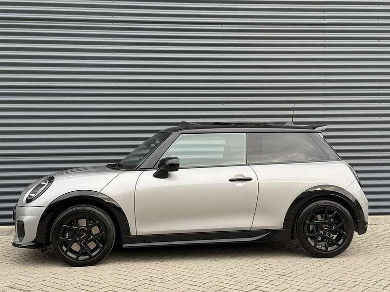 Occasion Mini Cooper 156 PK (114 kW) 2024 Grijs Hatchback