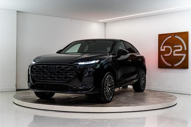 Zwart Nieuw 2026 Audi Q3 Sportback Advanced Plus SUV | € 74.980 - Afbeelding 1/4