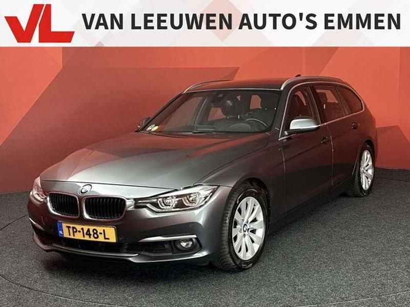 Grijs Occasion 2018 BMW 320 Efficient Dynamics Stationwagen | € 11.448 - Afbeelding 1/4