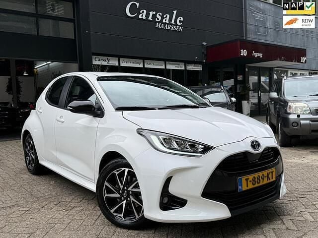 Wit Gebruikt 2023 Toyota Yaris Hatchback | € 20.250 (Goede deal) - Afbeelding 1/4