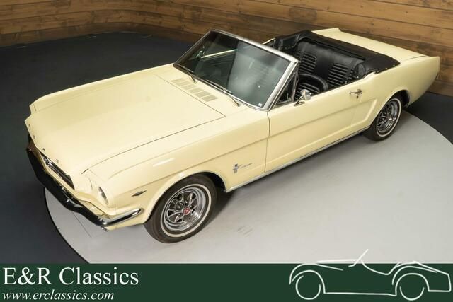 Geel Gebruikt 1965 Ford Mustang Cabriolet | € 69.950 - Afbeelding 1/4