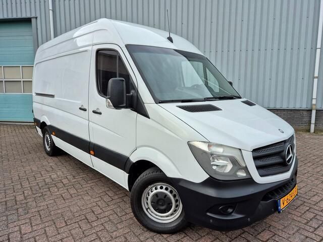 Wit Gebruikt 2015 Mercedes Sprinter Van | € 10.950 (Goede deal) - Afbeelding 1/4