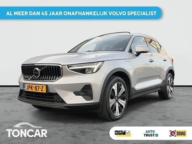 Grijs Gebruikt 2023 Volvo XC40 Ultimate SUV | € 37.785 (Iets duurder) - Afbeelding 1/4