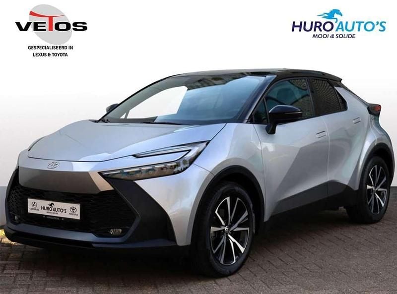 Zilver, metallic lak Gebruikt 2024 Toyota C-HR SUV | € 35.750 (Super prijs) - Afbeelding 1/4