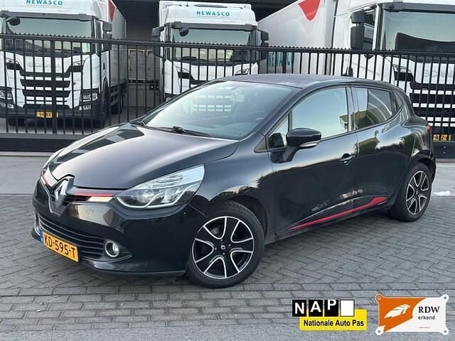 Zwart Gebruikt 2013 Renault Clio IV Hatchback | € 4.200 (Eerlijke prijs) - Afbeelding 1/4