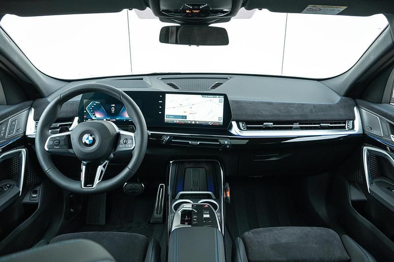 Nieuw BMW X2 Executive 156 PK (114 kW) 2026 Grijs SUV