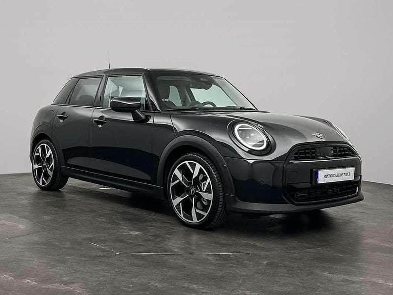Occasion Mini Cooper Classic 156 PK (114 kW) 2024 Zwart Hatchback