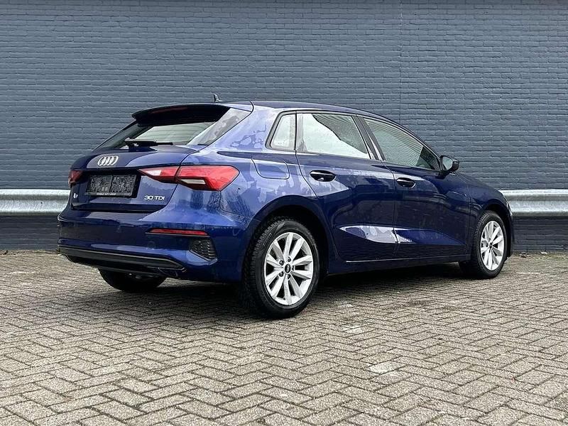 Occasion Audi A3 Sportback Business 116 PK (85 kW) 2021 Blauw (metallic) Hatchback