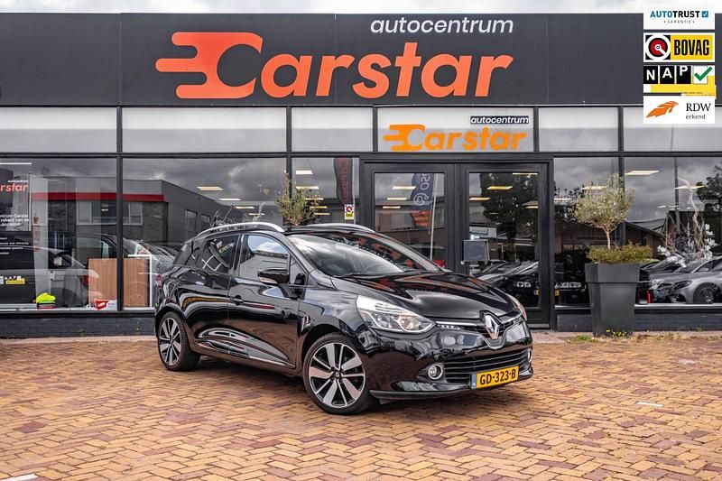 Zwart, metallic lak Gebruikt 2015 Renault Clio GrandTour Dynamique Stationwagen | € 10.950 (Eerlijke prijs) - Afbeelding 1/4