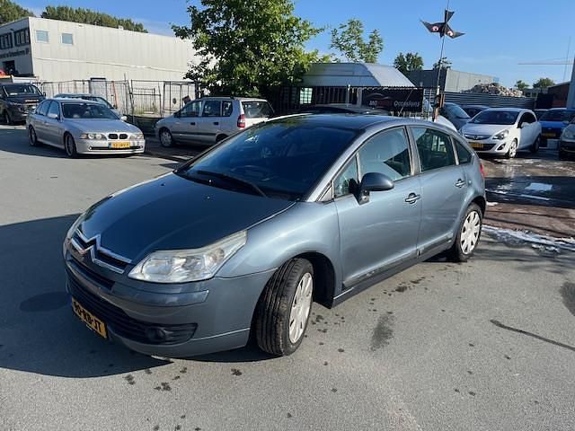 Grijs Gebruikt 2005 Citroën C4 Hatchback | € 999 (Eerlijke prijs) - Afbeelding 1/4
