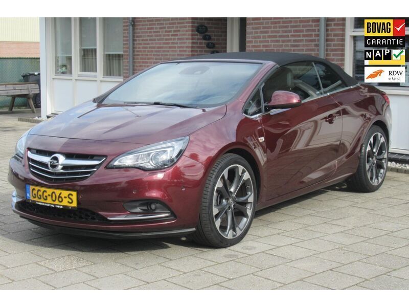 Rood Gebruikt 2018 Opel Cascada Cosmo Cabriolet | € 21.990 (Duur) - Afbeelding 1/4